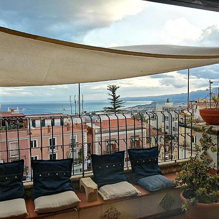 Aly Art Apartment Taormina Duomo, Gulf & Etna View Luaran gambar