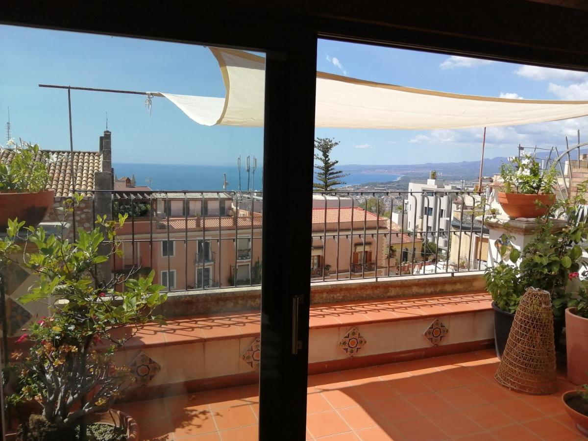 Aly Art Apartment Taormina Duomo, Gulf & Etna View Luaran gambar