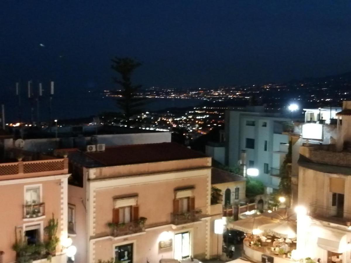 Aly Art Apartment Taormina Duomo, Gulf & Etna View Luaran gambar
