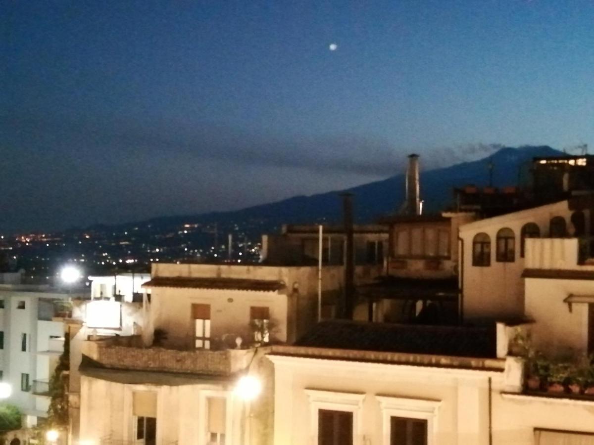 Aly Art Apartment Taormina Duomo, Gulf & Etna View Luaran gambar