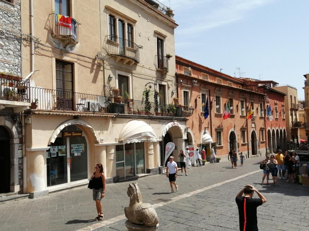 Aly Art Apartment Taormina Duomo, Gulf & Etna View Luaran gambar