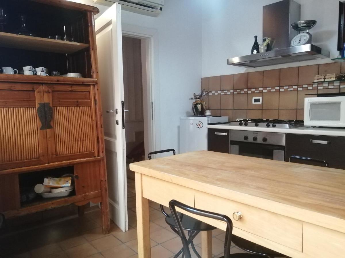 Aly Art Apartment Taormina Duomo, Gulf & Etna View Luaran gambar