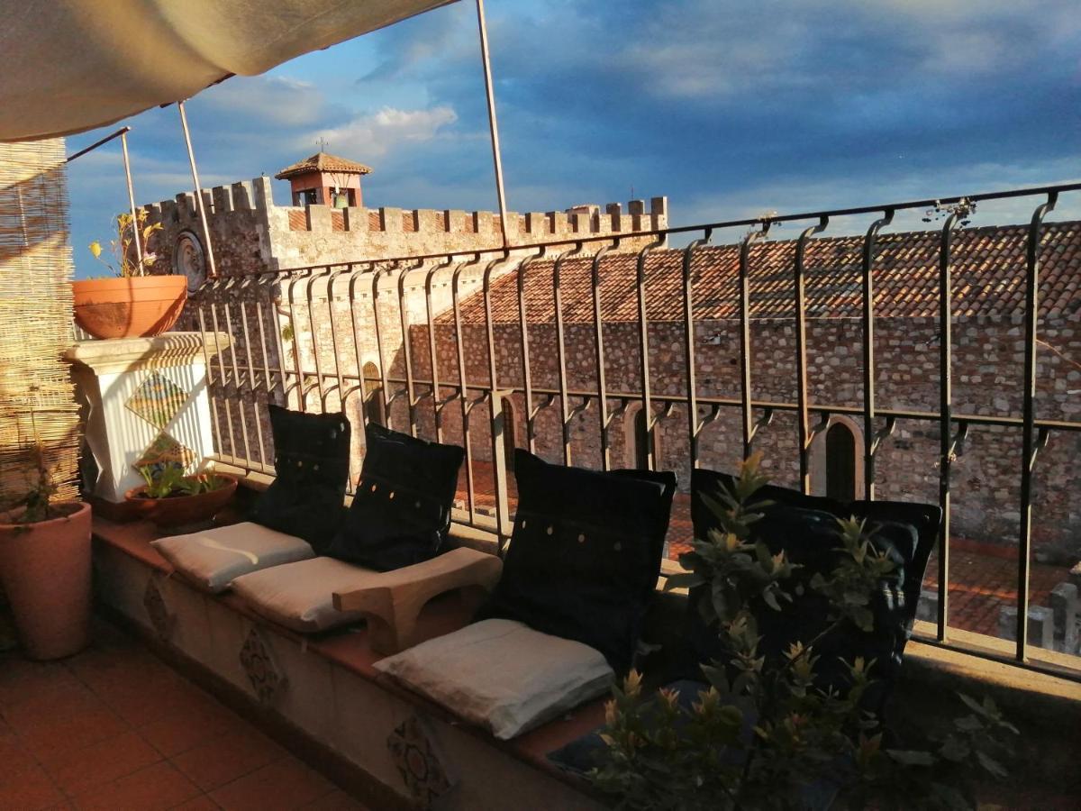 Aly Art Apartment Taormina Duomo, Gulf & Etna View Luaran gambar